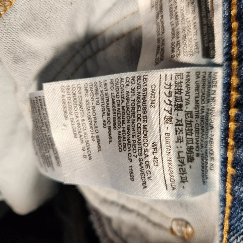 Levi's 550 Original Fit Mens Jeans Medium Wash Button Fly Size‎ 36x32